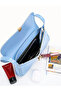 حقيبة نورا الجلدية ذات حزام كتف واحد ونظام قفل خاص للنساء على شكل رغيف الخبز واليد والكتف - 4