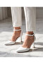 Women's White Thin Heeled Stiletto - 6