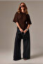 Women's Oversize Basic T-Shirt with Pleated Detail, Comfortable Cut, Casual Stylish Combination - 3