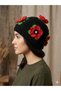 Gelincik with Beret Motif