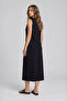 بلوزة من الساتان بأزرار على شكل صفر - 3