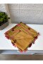 هدية مصنوعة يدويًا من القماش المشمع المطرز بالإبرة للكتابة على الشالات - 2