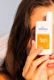 كريم الشمس غير المرئي فائق السوائل للحماية من الأشعة فوق البنفسجية UVA+UVB بعامل حماية 50+ SPF 50 مل - 2