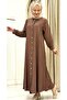 Giyık Is a Hijab-Style Full-Length Buttoned Outerwear Made of Strawberry Fabric.