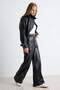 Siyah Düz Wide Leg/Geniş Paça Cep Detaylı Suni Deri Örme Pantolon TWOAW27PL00022