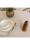 مفرش طاولة من القماش الكتاني ذو مظهر ريفي، بلون بيج خالٍ من العيوب - 2