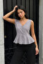 Women's Gray V-Neck Front Buttoned Sleeveless Peplun Blouse Arm-26Y001110