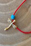 قلادة قابلة للتعديل بحبل أحمر وقطعة ذهبية على شكل اليعسوب