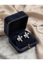 Brass silver color pearl detail flower design earrings. - 4
