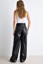 Siyah Düz Wide Leg/Geniş Paça Cep Detaylı Suni Deri Örme Pantolon TWOAW27PL00022 - 4