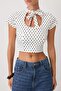 Ekru Puantiyeli Fitted/Vücuda Oturan Anahtar Deliği Yaka Süper Crop Örme Bluz TWOSS26BZ01028 - 3