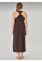 V-Neck Back Cutout Detail - 2