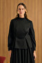 بلوزة قطنية بتفاصيل على الخصر - 3