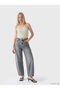 بلوزة قصيرة بياقة على شكل قلب وحزام من Shining Store من مجموعة Sparkling Choices - 2