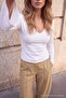 Ekru Düz Fitted V Yaka İspanyol Kol Crop/Kısa Pamuklu Esnek Örme Bluz TWOAW27BZ00079 - 3