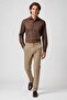 بنطال تشينو سادة بقصّة Slim Fit للرجال، لون بني - 2