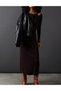 Rochie lunga, Maro inchis