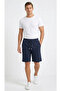 شورت برمودا للرجال بقصة مريحة وعادية وخصر مطاطي وجيوب جانبية - 2