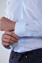 قميص أزرق اللون من القطن بأكمام طويلة وياقة عادية - 4
