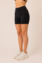 Cute Model Women Seamless Scrunch High Waist Sports Shorts Leggings - 4