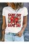 تي شيرت نسائي فضفاض بمقاس كبير - تصميم بسيط مع طباعة 'GAME DAY' بارزة وتصميم فيونكة، ياقة دائرية ناعمة، قماش مرن قليلاً - 6
