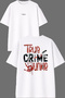 تي شيرت أبيض كبير الحجم مطبوع من الأمام والخلف بتصميم True Crime