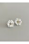White Daisy Earrings – Women's Earrings with a Pearl Effect Flower Design - 2