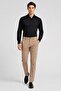 بنطال تشينو سادة بقصّة Slim Fit للرجال، لون بني - 2