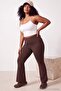 Kahverengi Fırçalı Soft Kumaş Flare Paça Yoga Örme Spor Tayt TBBSS24AY00004 - 2