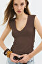V-Neck Basic Top - 4