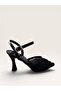 Zenne with Heels