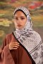 شال ناعم منقوش بنمط فلورال هارموني باللون الأسود - 2