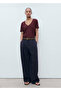 Linen T-shirt with V-neck - 2