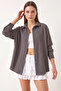 Women's Off-Shoulder Oversize Basic Wrinkled Smoked Shirt - 4