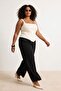 Siyah Kemerli Wideleg/Geniş Paça Normal Bel Krep Kumaş Örme Büyük Beden Pantolon TBBSS26AR00047