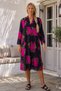 Black-Fuchsia V-Neck 3/4 Sleeve Hidden Pocket Pleated Floral Printed Casual Viscose Woven Dress 110 58 - 4