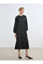 Original Oval Collar Patterned Dress