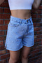 Ice Snow Pearl Detailed Slit Mini Denim Shorts - 2