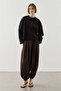 Basic Long Sleeve T-Shirt with Front Stitching Black