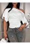 Off-Shoulder Waist-Fitted Blouse/Tshirt-Do52026001