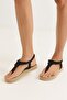 Shiny Stone Detailed Flip Flops Black - 2