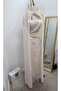 فستان سهرة كاب مطرز بياقة عالية (Sheath Sequined Gown with Cape) - 4