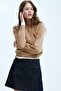 Puff-sleeved jumper