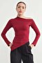 Basic Asymmetric Slit One Shoulder Blouse - 4