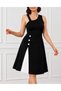 Women's Short Janjan Crepe Dress with Straps on the Shoulders and Stripes on the Other Shoulders and Buttons