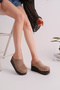 Tly-523 Padded Sole Studded Closed Slippers - 4