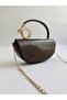 Spain Model Hand and Women's Shoulder Bag Bitter Brown - 2