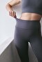 Pocket-detail sports leggings with SoftMove™ - 2