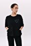 Triangular Embroidered T-Shirt with Front Pockets and Slits on the Back - 2