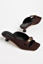 Women's Slippers with Thick Heels and Cony Buckle Accessories - 2